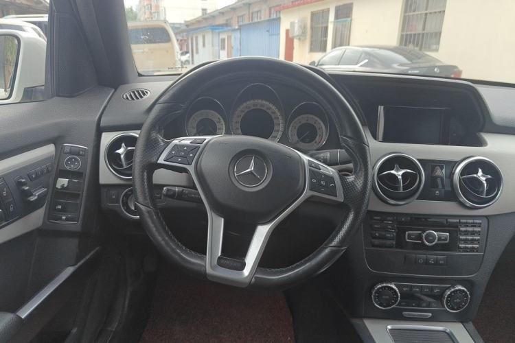 Used Mercedes-Benz GLK-Class 2015 GLK 260 4MATIC Dynamic Edition Ultimate Version Steering Wheel