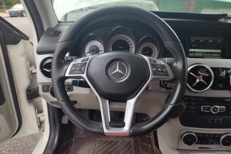 Used Mercedes-Benz GLK-Class 2015 GLK 260 4MATIC Dynamic Edition Ultimate Version Steering Wheel