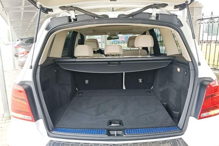 Used Mercedes-Benz GLK-Class 2015 GLK 300 4MATIC Fashion Edition Ultimate Version Trunk