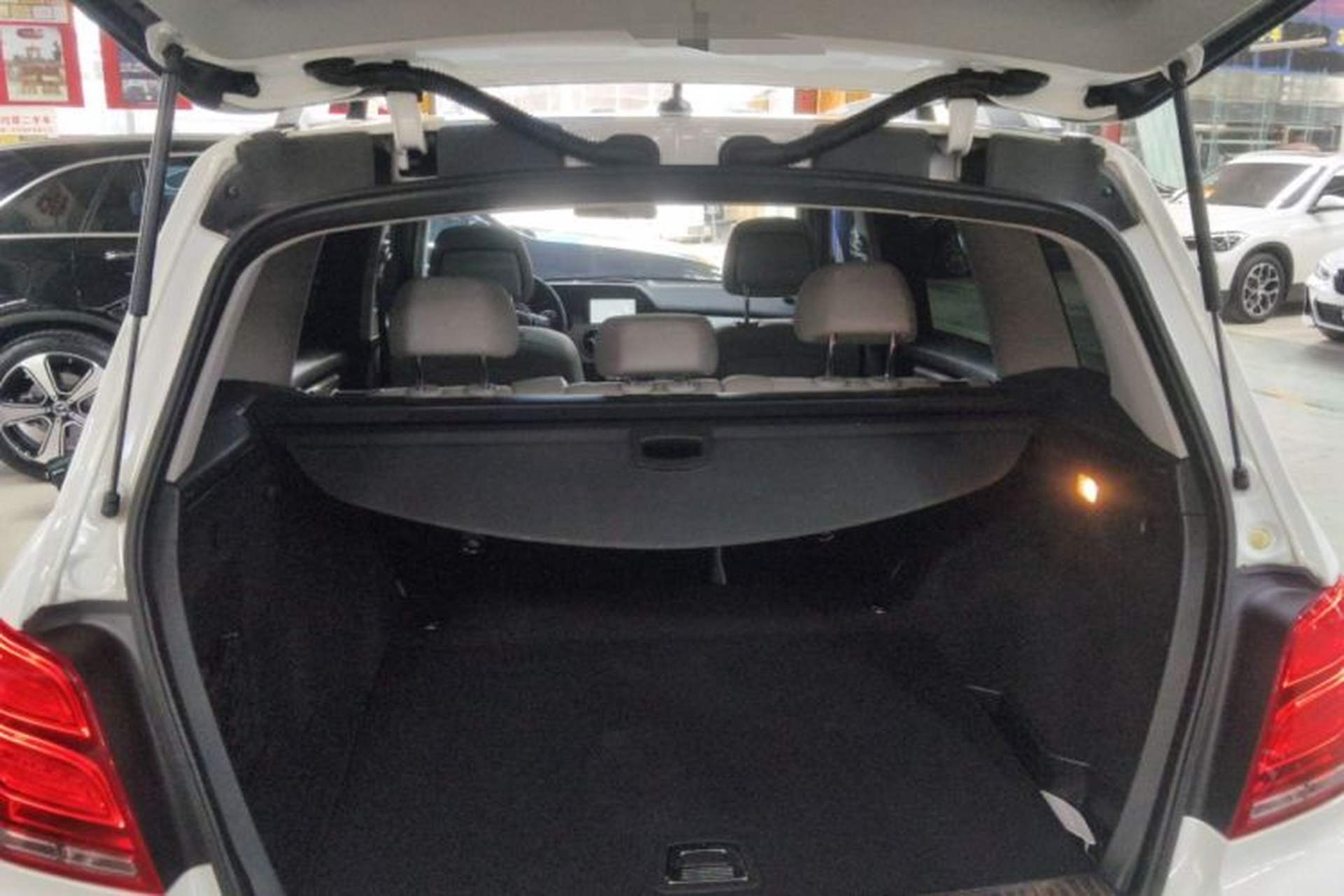 Used Mercedes-Benz GLK-Class 2015 GLK 300 4MATIC Fashion Edition Ultimate Version Trunk