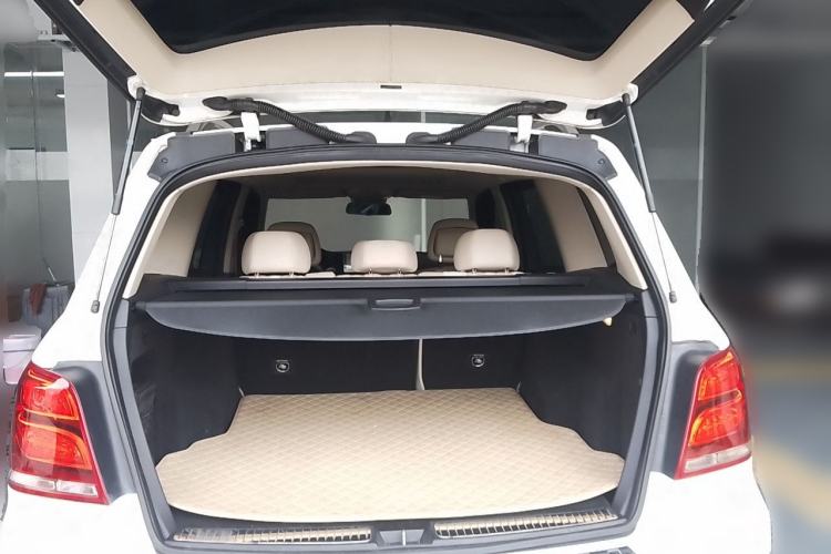 Used Mercedes-Benz GLK-Class 2015 GLK 300 4MATIC Fashion Edition Ultimate Version Trunk