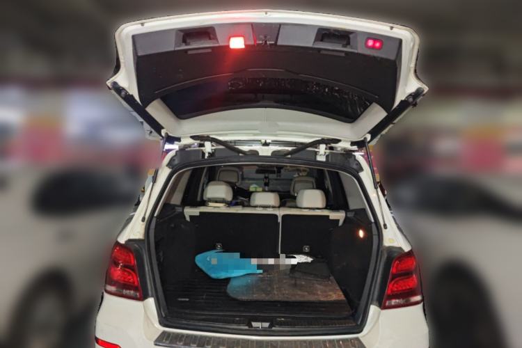 Used Mercedes-Benz GLK-Class 2015 GLK 300 4MATIC Fashion Edition Ultimate Version Trunk