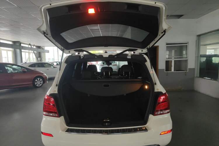 Used Mercedes-Benz GLK-Class 2015 GLK 260 4MATIC Dynamic Edition Ultimate Version Trunk