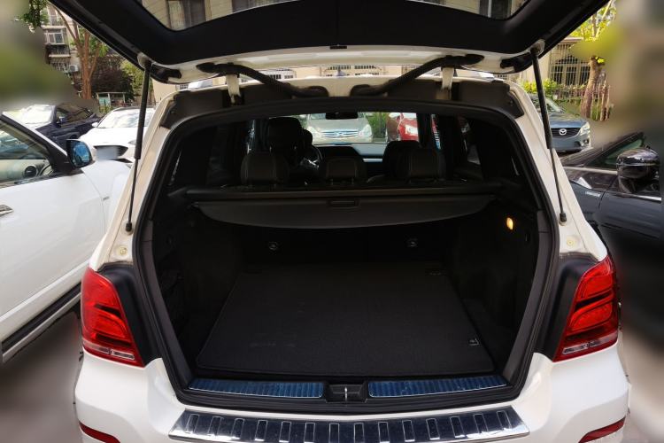 Used Mercedes-Benz GLK-Class 2015 GLK 300 4MATIC Luxury Ultimate Edition Trunk