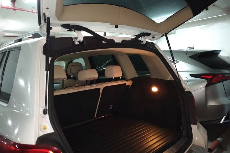 Used Mercedes-Benz GLK-Class 2015 GLK 260 4MATIC Dynamic Edition Ultimate Version Trunk