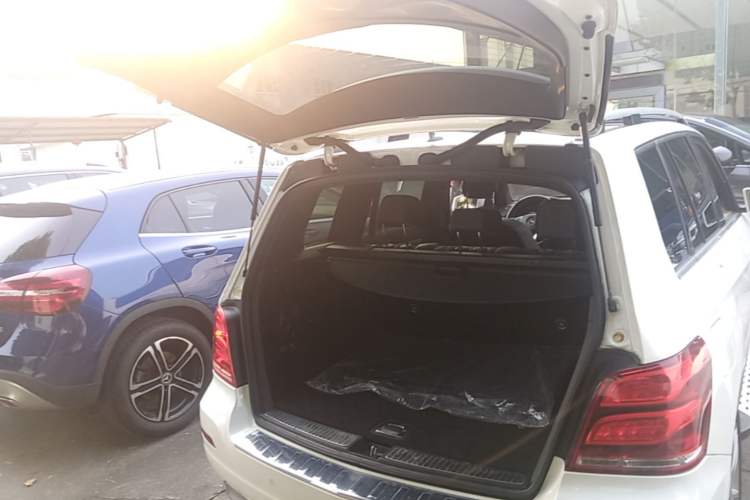 Used Mercedes-Benz GLK-Class 2015 GLK 260 4MATIC Dynamic Edition Ultimate Version Trunk