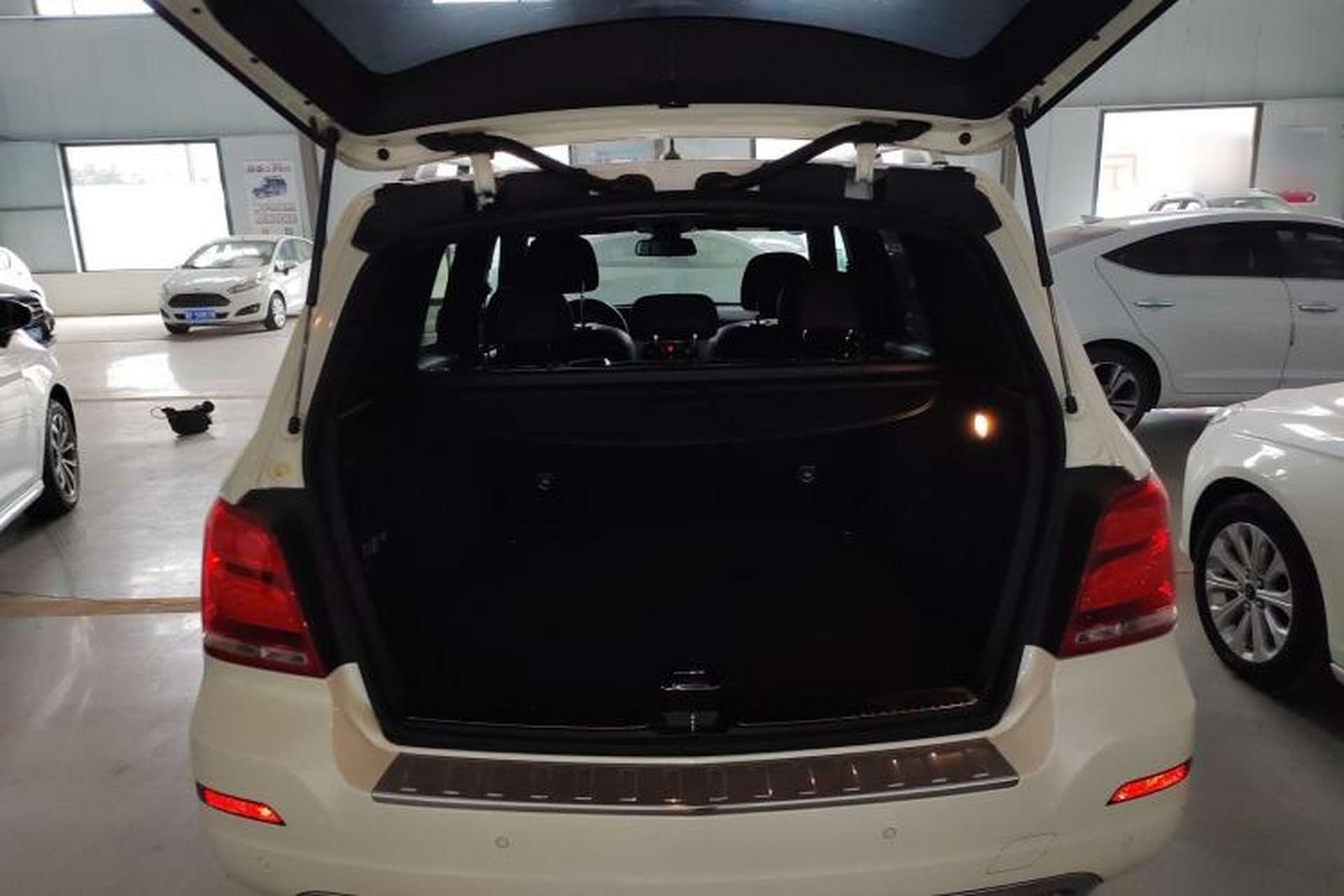 Used Mercedes-Benz GLK-Class 2015 GLK 260 4MATIC Dynamic Edition Ultimate Version Trunk