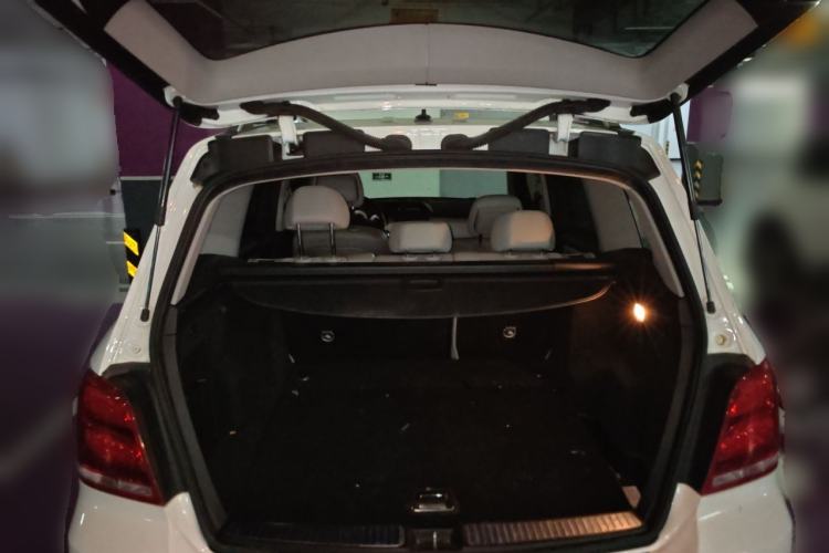 Used Mercedes-Benz GLK-Class 2015 GLK 300 4MATIC Fashion Edition Ultimate Version Trunk