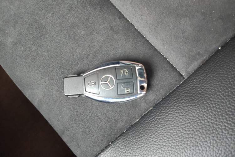 Used Mercedes-Benz GLK-Class 2015 GLK 300 4MATIC Fashion Edition Ultimate Version Vehicle Key