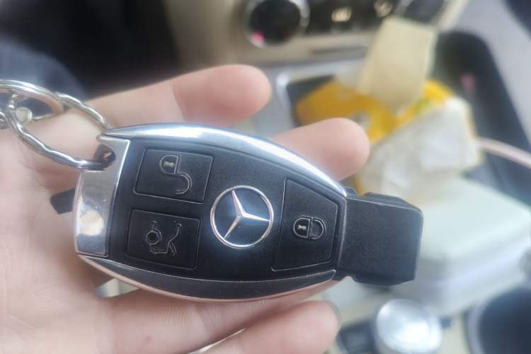 Used Mercedes-Benz GLK-Class 2015 GLK 300 4MATIC Fashion Edition Ultimate Version Vehicle Key