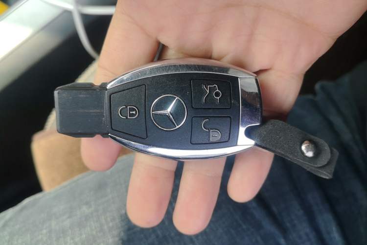 Used Mercedes-Benz GLK-Class 2015 GLK 260 4MATIC Dynamic Edition Ultimate Version Vehicle Key