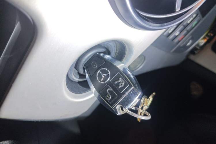 Used Mercedes-Benz GLK-Class 2015 GLK 260 4MATIC Fashion Edition Ultimate Version Vehicle Key