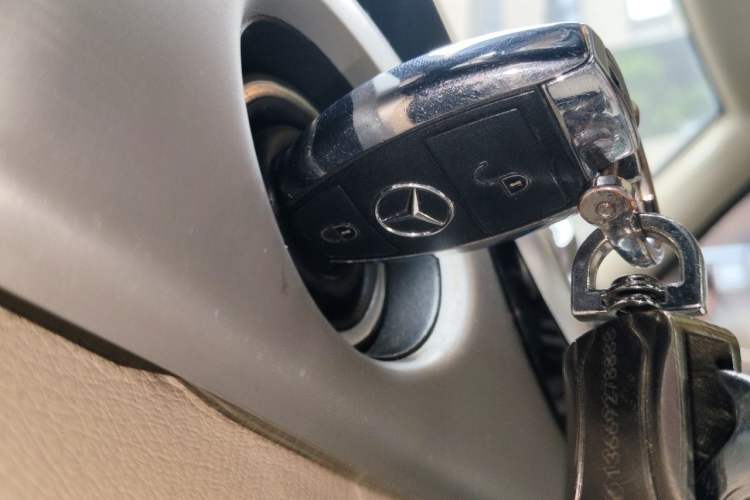Used Mercedes-Benz GLK-Class 2015 GLK 260 4MATIC Dynamic Edition Ultimate Version Vehicle Key