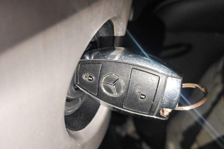 Used Mercedes-Benz GLK-Class 2015 GLK 260 4MATIC Dynamic Edition Ultimate Version Vehicle Key