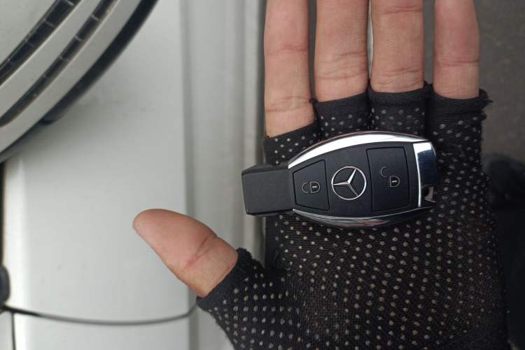 Used Mercedes-Benz GLK-Class 2015 GLK 260 4MATIC Dynamic Edition Ultimate Version Vehicle Key