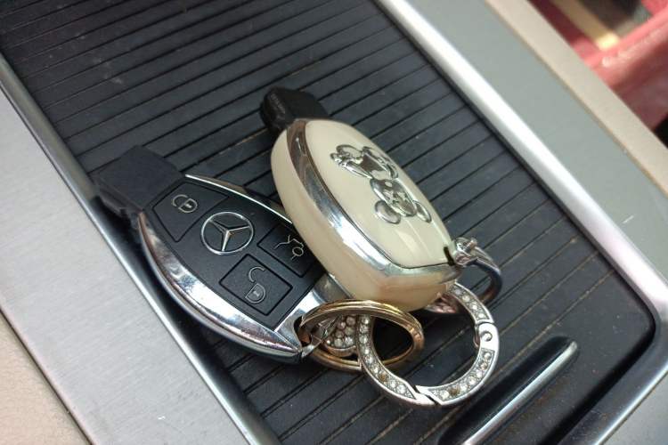Used Mercedes-Benz GLK-Class 2015 GLK 300 4MATIC Fashion Edition Ultimate Version Vehicle Key