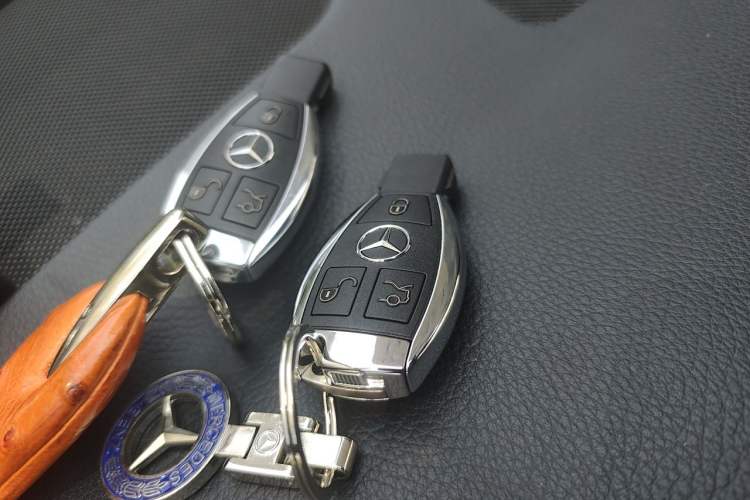 Used Mercedes-Benz GLK-Class 2015 GLK 300 4MATIC Fashion Edition Ultimate Version Vehicle Key