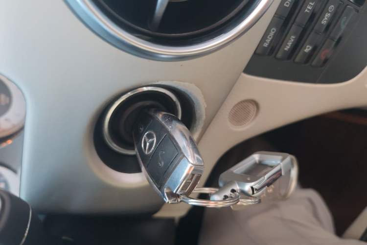 Used Mercedes-Benz GLK-Class 2015 GLK 260 4MATIC Dynamic Edition Ultimate Version Vehicle Key