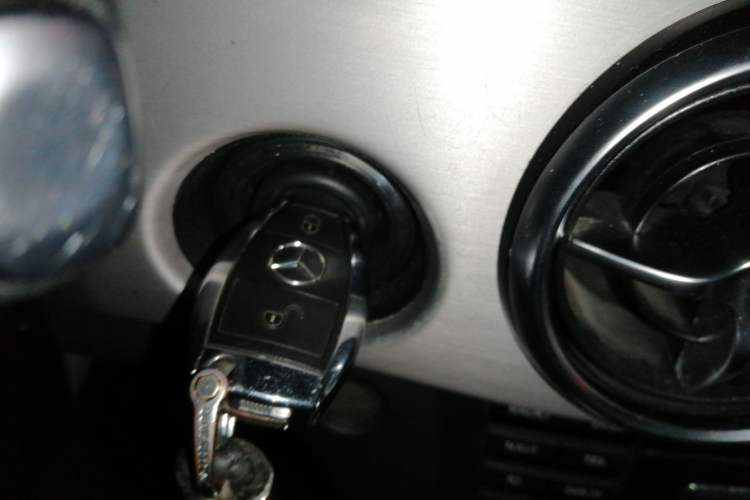 Used Mercedes-Benz GLK-Class 2015 GLK 260 4MATIC Dynamic Edition Ultimate Version Vehicle Key