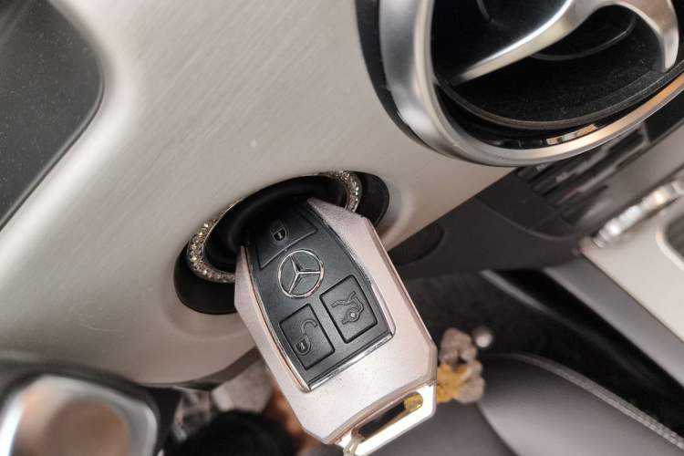 Used Mercedes-Benz GLK-Class 2015 GLK 260 4MATIC Fashion Edition Ultimate Version Vehicle Key