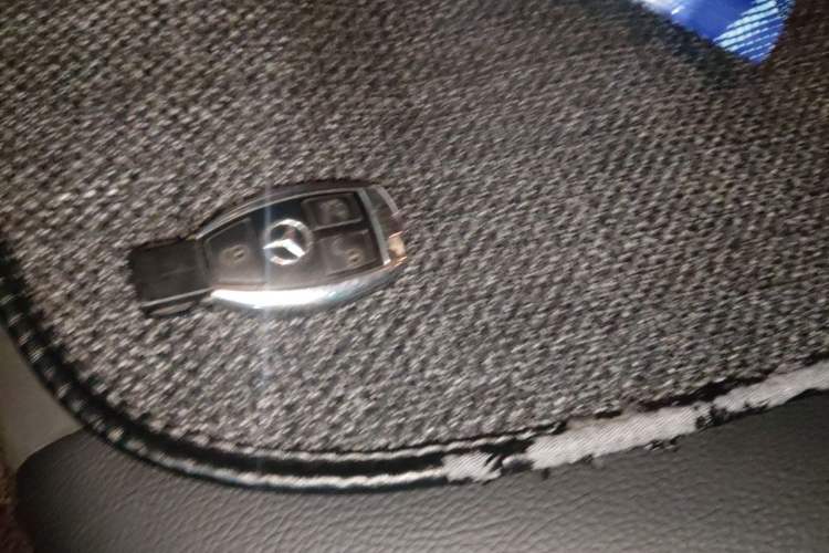 Used Mercedes-Benz GLK-Class 2015 GLK 260 4MATIC Fashion Edition Ultimate Version Vehicle Key