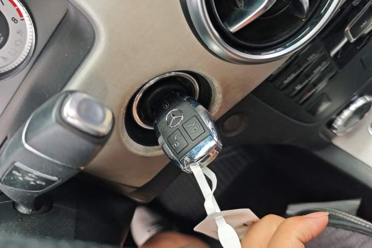 Used Mercedes-Benz GLK-Class 2015 GLK 300 4MATIC Fashion Edition Ultimate Version Vehicle Key