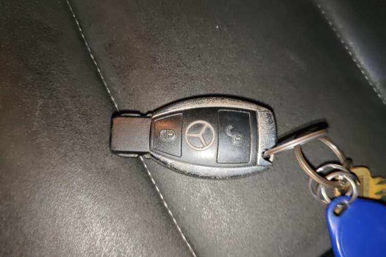 Used Mercedes-Benz GLK-Class 2015 GLK 260 4MATIC Dynamic Edition Ultimate Version Vehicle Key