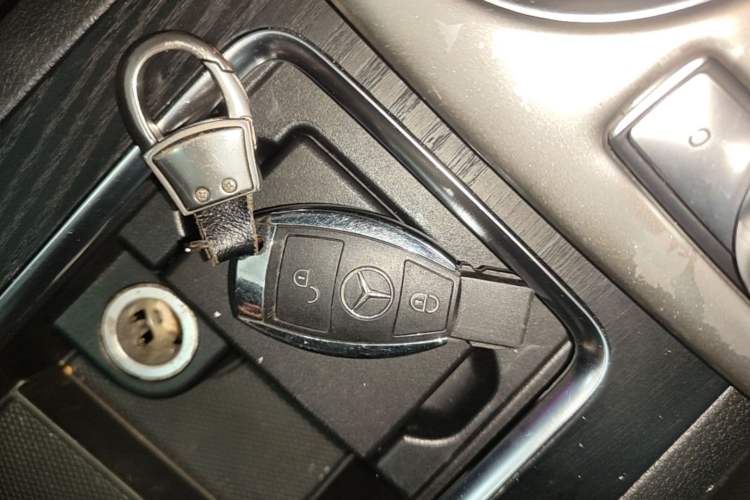 Used Mercedes-Benz GLK-Class 2015 GLK 260 4MATIC Dynamic Edition Ultimate Version Vehicle Key
