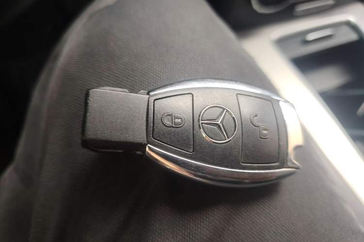 Used Mercedes-Benz GLK-Class 2015 GLK 260 4MATIC Dynamic Edition Ultimate Version Vehicle Key