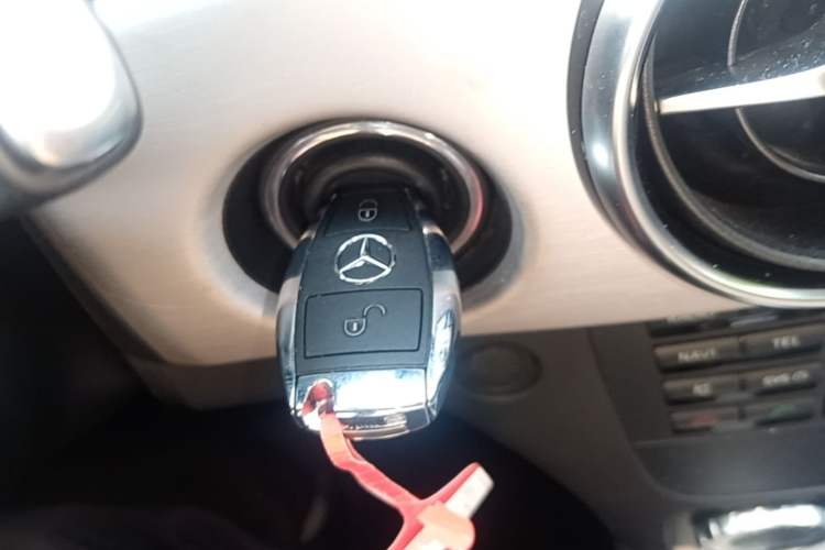 Used Mercedes-Benz GLK-Class 2015 GLK 260 4MATIC Dynamic Edition Ultimate Version Vehicle Key