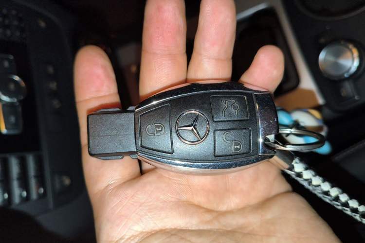 Used Mercedes-Benz GLK-Class 2015 GLK 260 4MATIC Fashion Edition Ultimate Version Vehicle Key