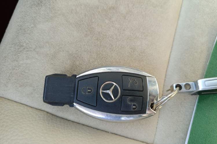 Used Mercedes-Benz GLK-Class 2015 GLK 260 4MATIC Dynamic Edition Ultimate Version Vehicle Key