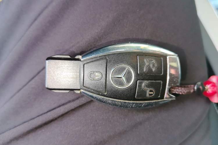 Used Mercedes-Benz GLK-Class 2015 GLK 260 4MATIC Fashion Edition Ultimate Version Vehicle Key