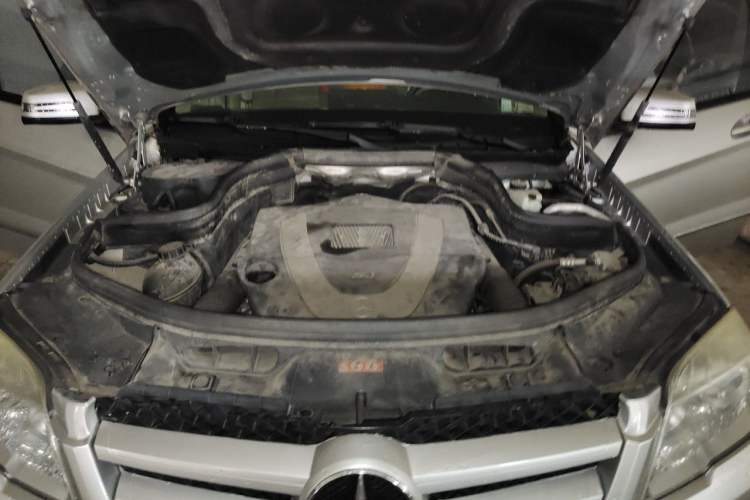 Used Mercedes-Benz GLK-Class  Engine Bay