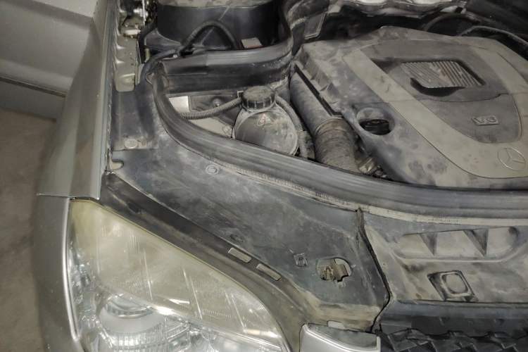Used Mercedes-Benz GLK-Class  Engine Bay Right