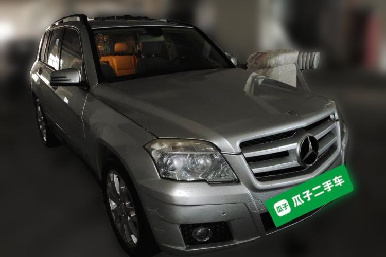 Used Mercedes-Benz GLK-Class  Front Right 45 Deg