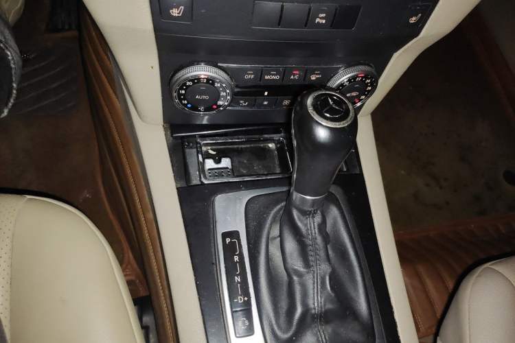 Used Mercedes-Benz GLK-Class  Gear Lever