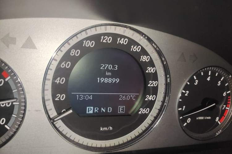 Used Mercedes-Benz GLK-Class  Odometer Close Up