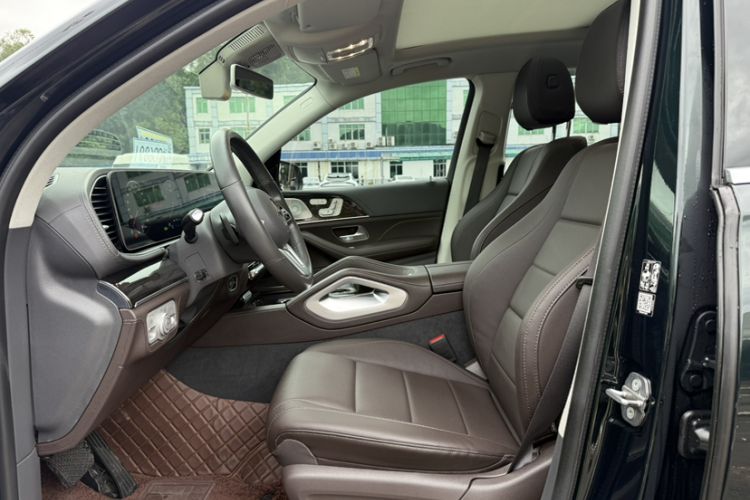 Used Mercedes-Benz GLS 2020 GLS 450 4MATIC Dynamic Edition Interior 5