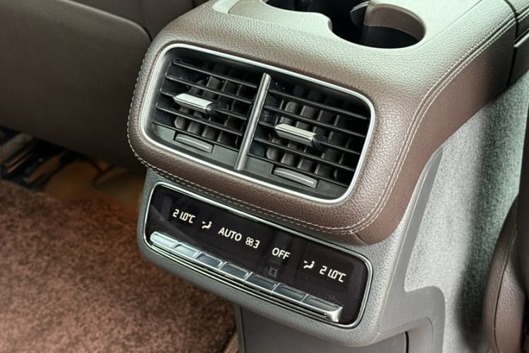 Used Mercedes-Benz GLS 2020 GLS 450 4MATIC Dynamic Edition Interior 7