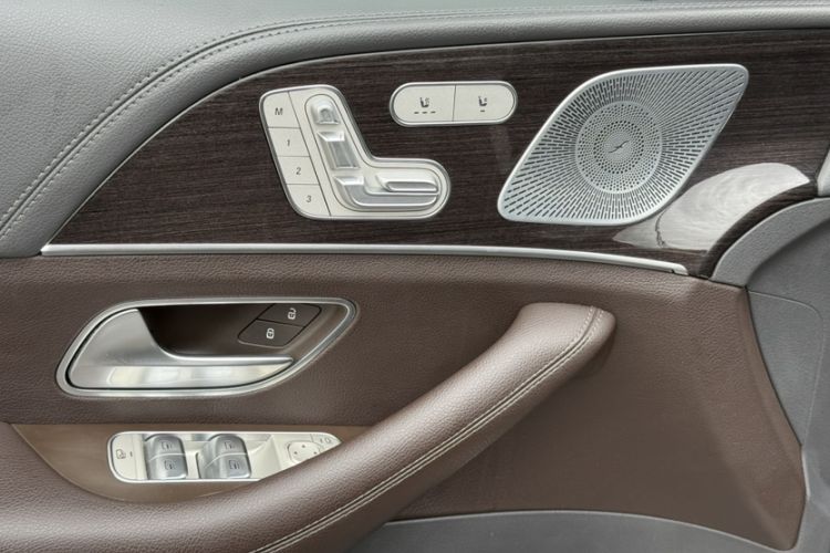 Used Mercedes-Benz GLS 2020 GLS 450 4MATIC Dynamic Edition Interior 8