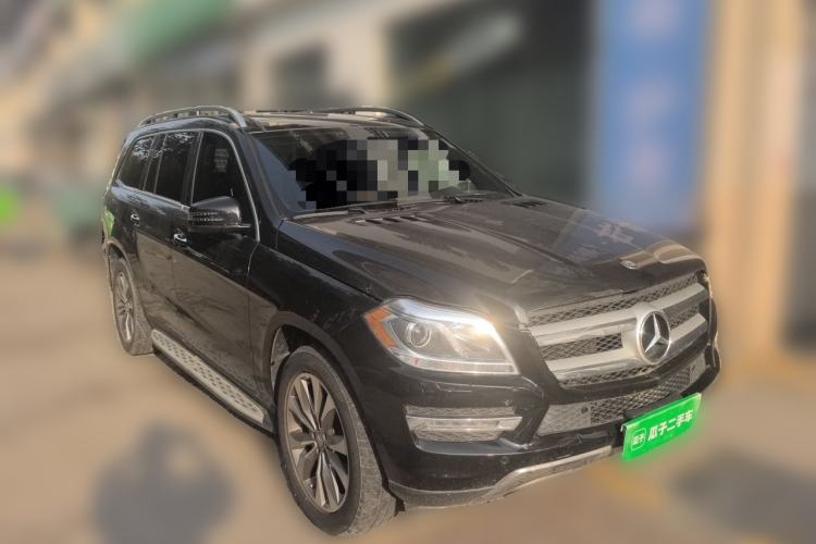 Used Mercedes-Benz GLS  Front Right 45 Deg