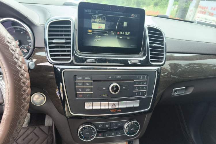 Used Mercedes-Benz GLS  Audio And AC Panel