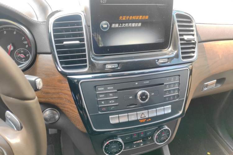 Used Mercedes-Benz GLS 2016 GLS 400 4MATIC Dynamic Model Audio And AC Panel