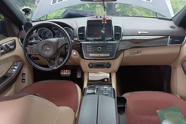 Used Mercedes-Benz GLS 2016 GLS 400 4MATIC Dynamic Model Center Console