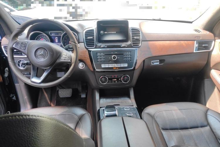 Used Mercedes-Benz GLS 2016 GLS 400 4MATIC Dynamic Model Center Console