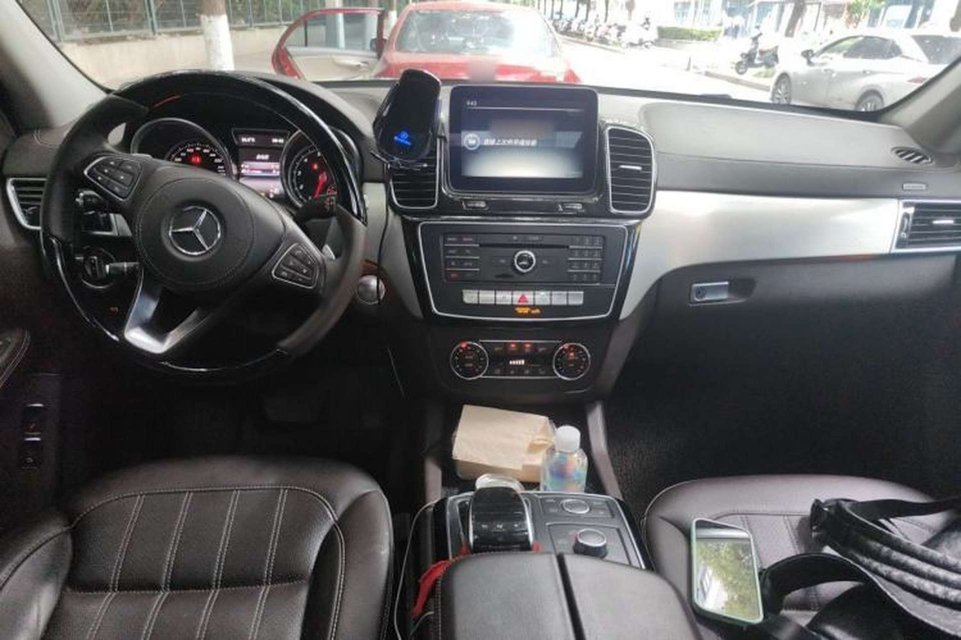 Used Mercedes-Benz GLS 2016 GLS 400 4MATIC Dynamic Model Center Console