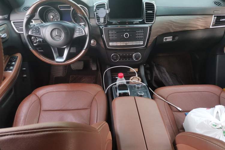 Used Mercedes-Benz GLS 2016 GLS 500 4MATIC Center Console