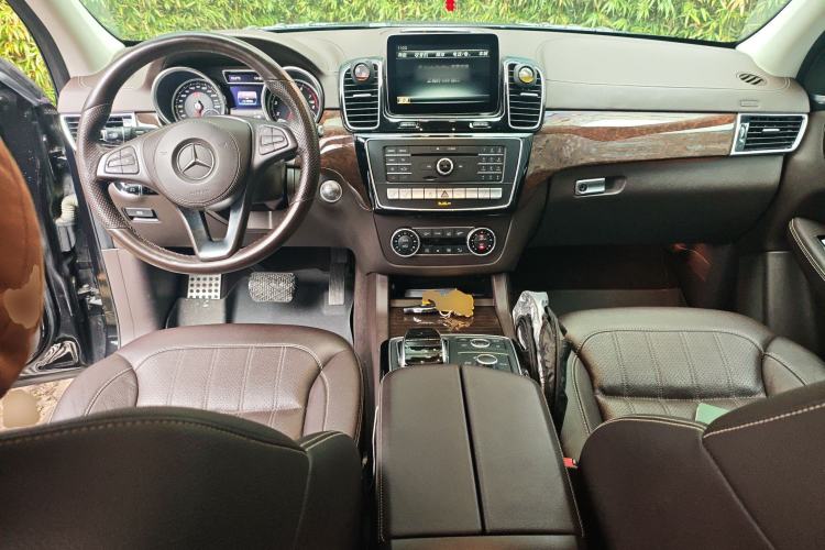 Used Mercedes-Benz GLS 2016 GLS 400 4MATIC Dynamic Model Center Console