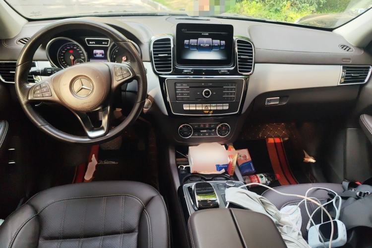 Used Mercedes-Benz GLS 2016 GLS 400 4MATIC Dynamic Model Center Console